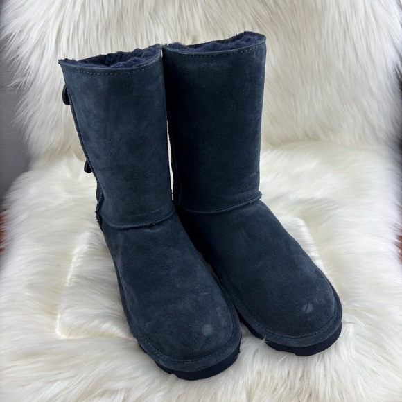 BearPaw Women's Dark Gray Winter Boots - Picture 1 of 10